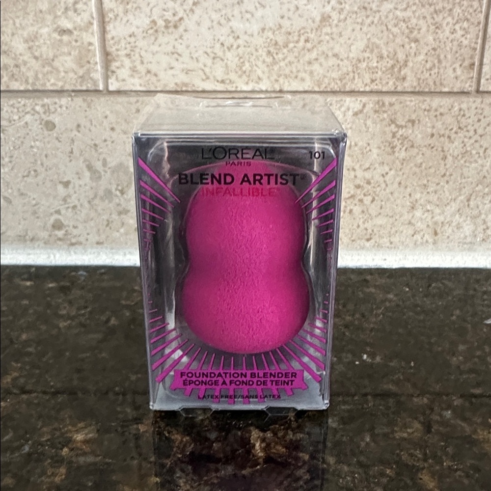 L'Oreal Paris Blend Artist Infallible Pink Foundation Blender